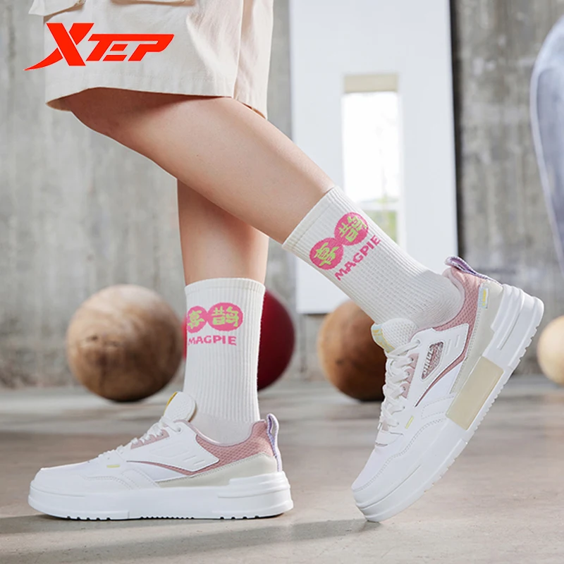 

Xtep Women's Skateboard Shoes Fashion White Shoes For Ladies Outdoor Casual Walking Running Sport Sneakers 878318310020