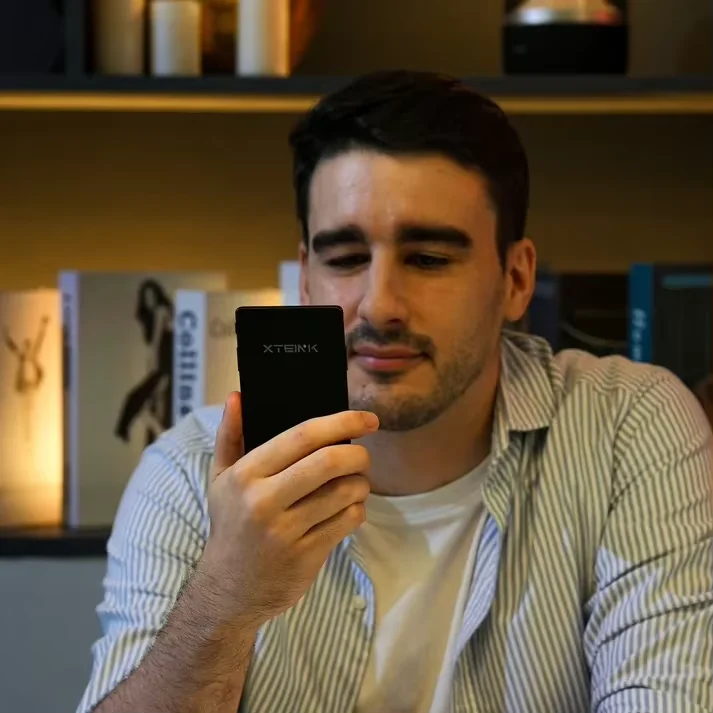 Фото Электронная книга Xteink X3 X4 Pro Pocket, новейшая зарубежная версия 2026 года, с технологией E-Ink для защиты глаз, длительным временем работы от батареи, легкое устройство для чтения книг, подарок. №4