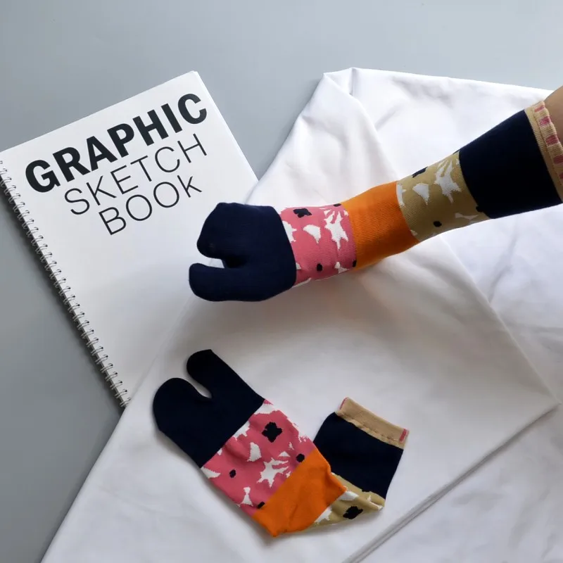 Women Cartoon Combed Cotton Two Toe Socks Japanese Multicolor Jacquard Split Toe Socks Flowers Art Cute Middle Tube Tabi Sock