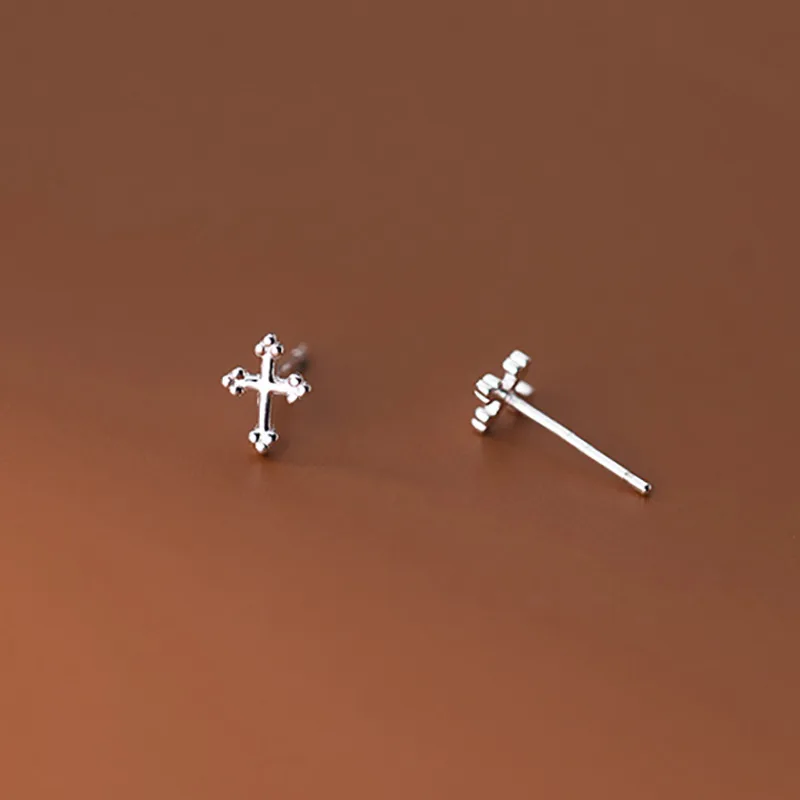 

Hot Selling Silver Plated Cross Earrings for Women Simple and Cool Ear Stud Earrings