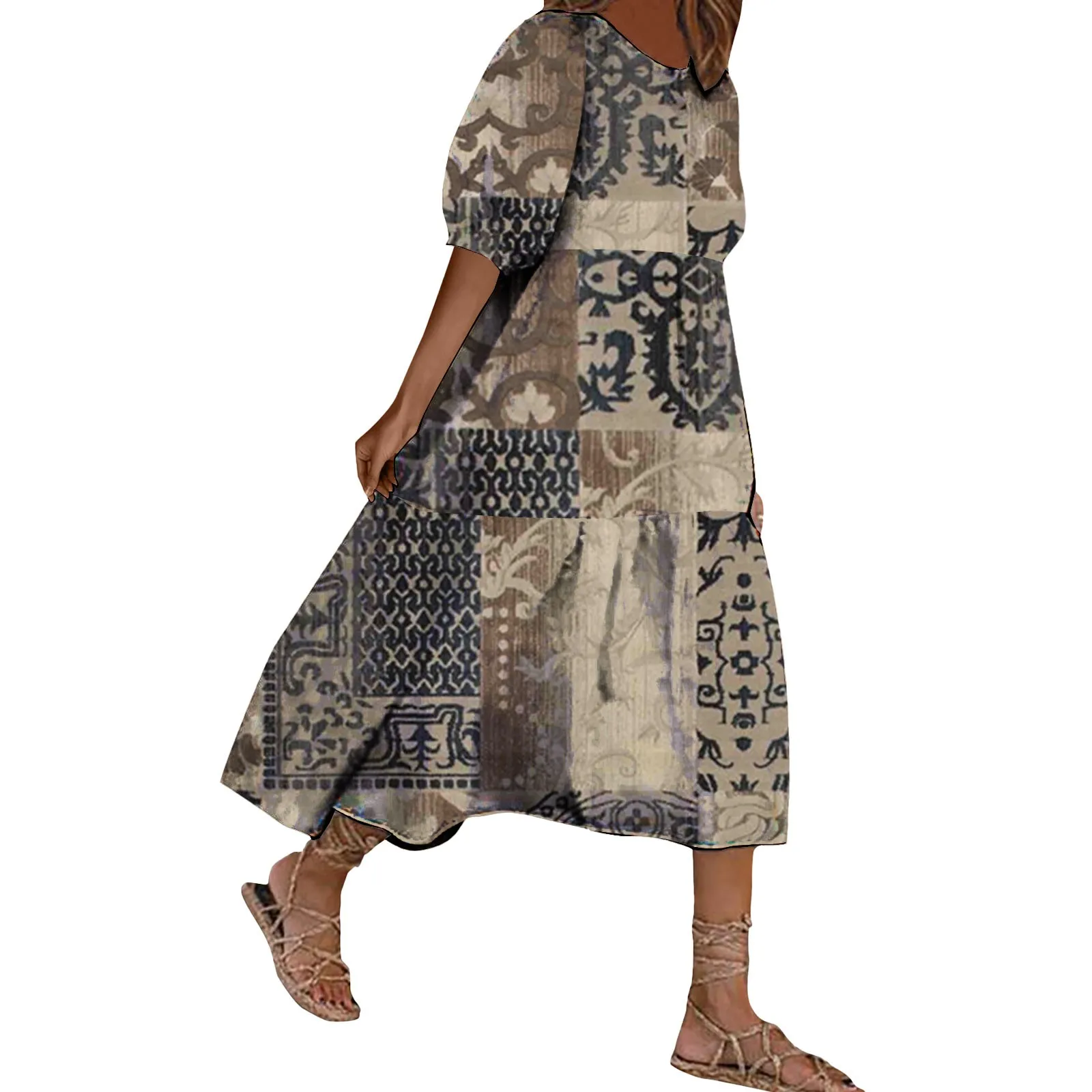 Женское платье с рукавом-фонариком и геометрическим принтом