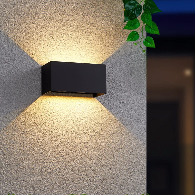 Led Wall Lamp Outdoor Modern Outdoor Wall Light Home Waterproof Balcony Corridor Double Hotel Decoration 24W Ajustable