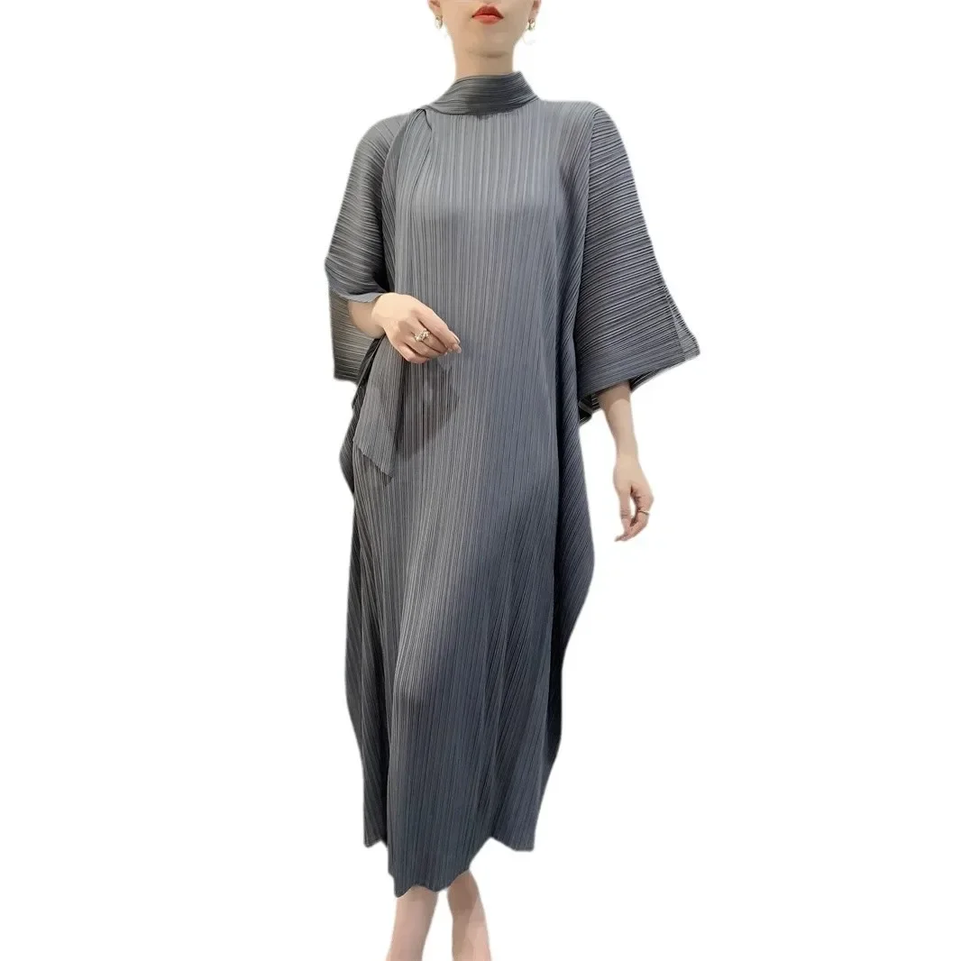 Женское плиссированное платье однотонное свободное с юбкой в складку для приема