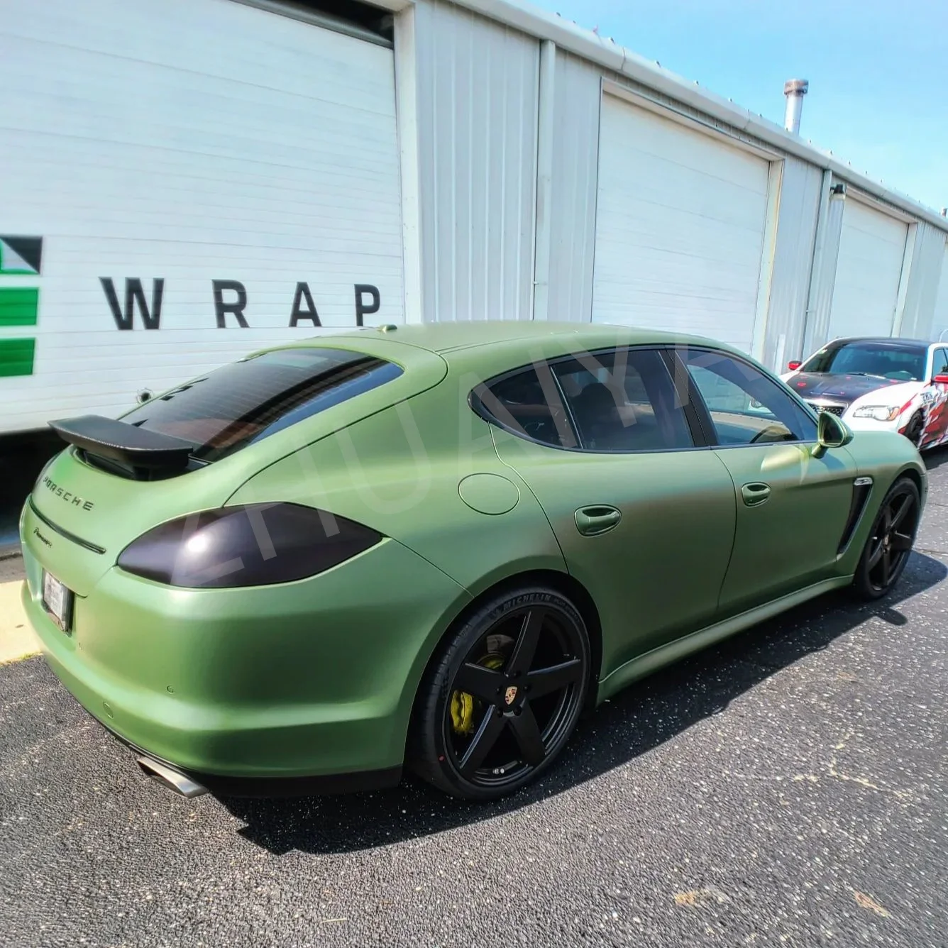 ZHUAIYA матовая зеленая виниловая пленка упаковочная яркая рулонное качество 152*18 м