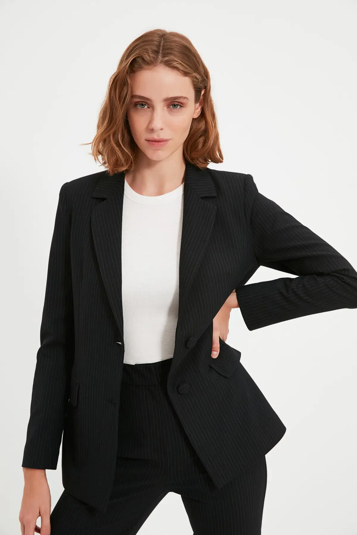 

Trendyol Recycle Buttoned Jacket TWOAW22CE0551