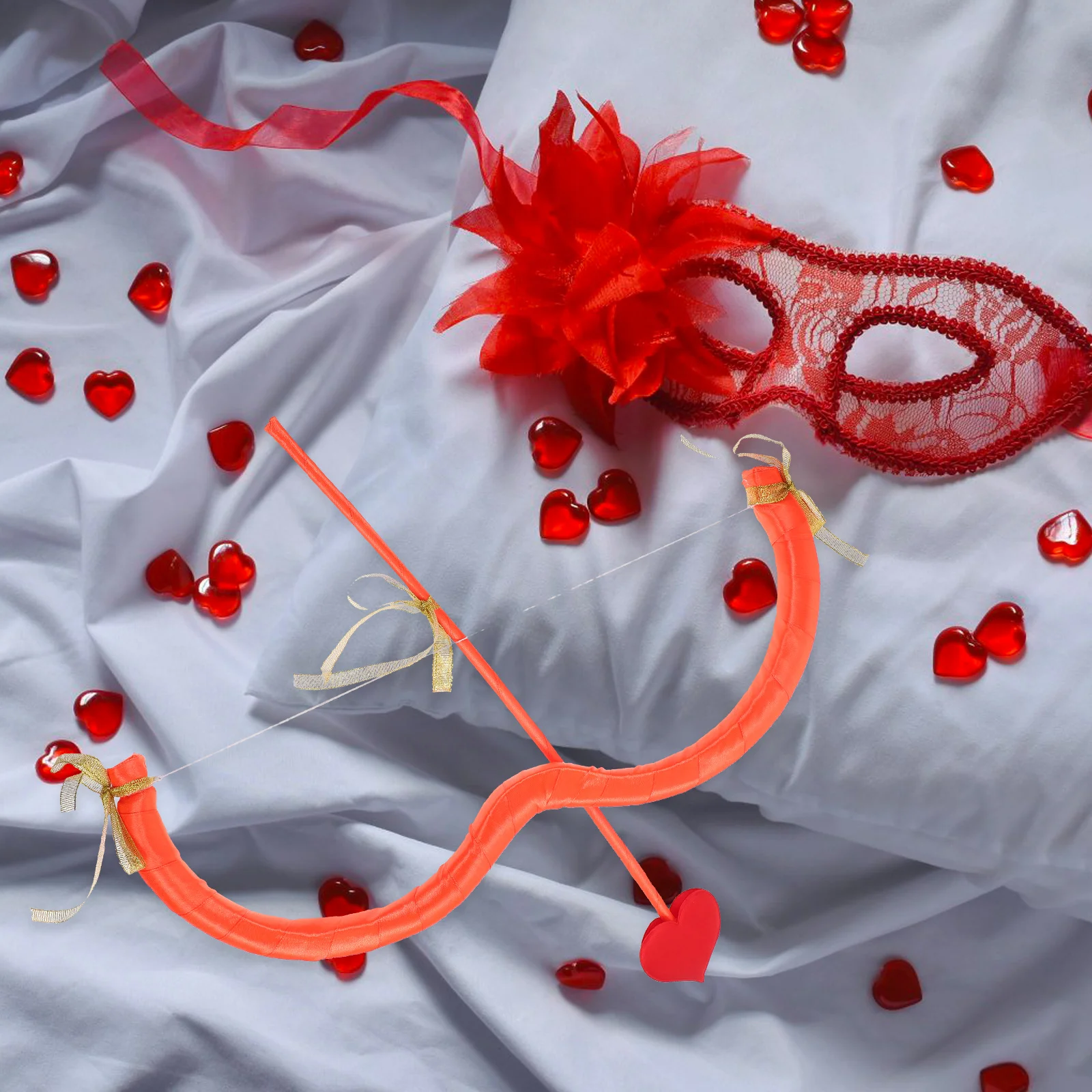 Аксессуары для женского костюма на День святого Валентина