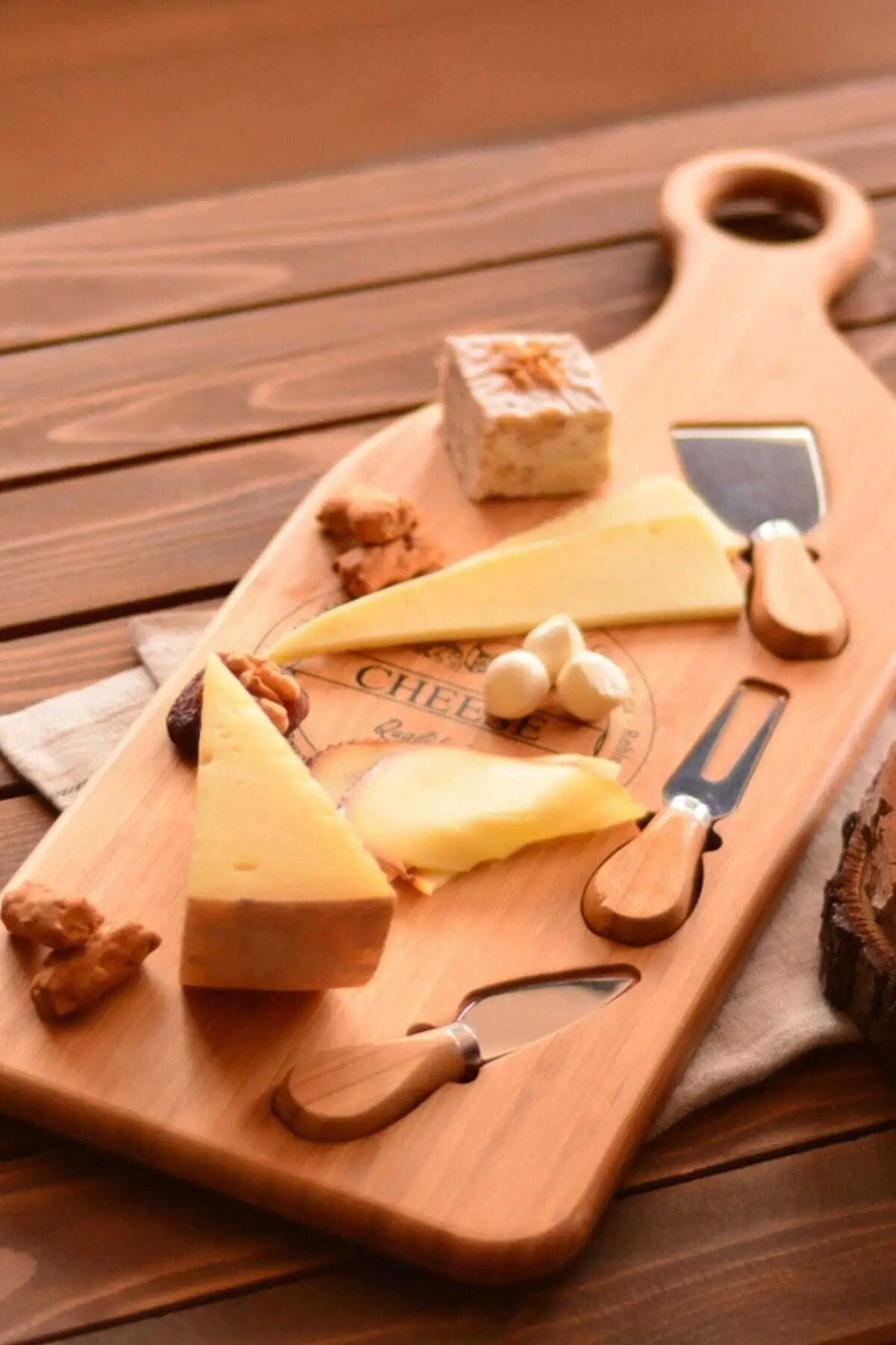 

4 Piece Cheese Serving Set Wooden Elegant Presentations Fashion at Breakfast Table Cheese Plate-Cheese Knife-Fork-Spatula