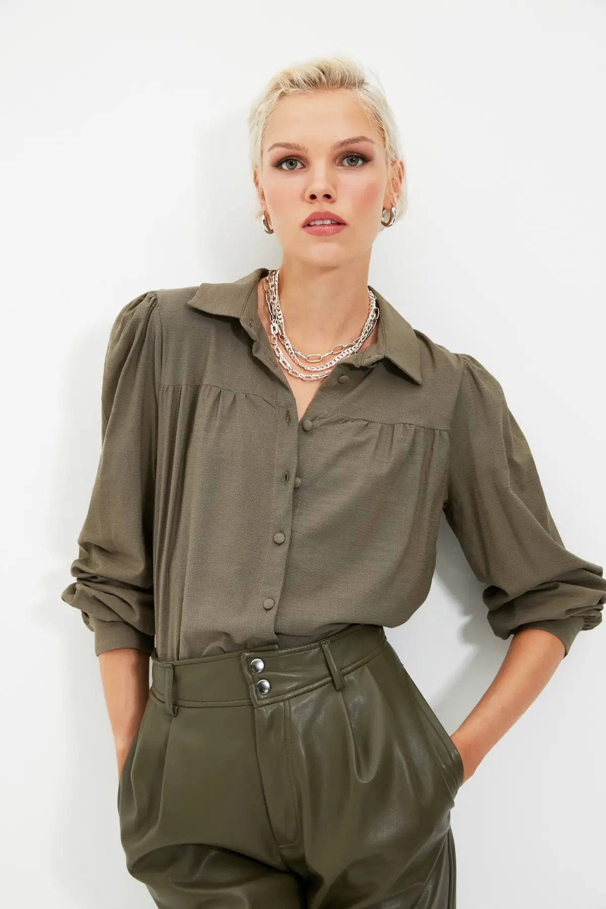 

Trendyol Shirred Shirt TWOAW22GO0404