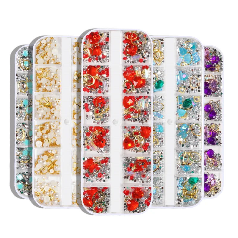 

Wholesale Of Nail Accessories 12 Grid Long Box Alloy Pearl Mixed Sequins Wear Nail Suit