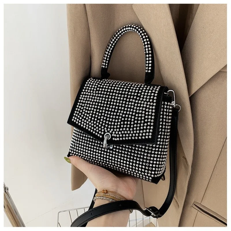 

2022New Women's Bag Net Celebrity Diamond Casual Shoulder Bag High-quality Women's Texture Handbag Fashion Trend Small SquareBag