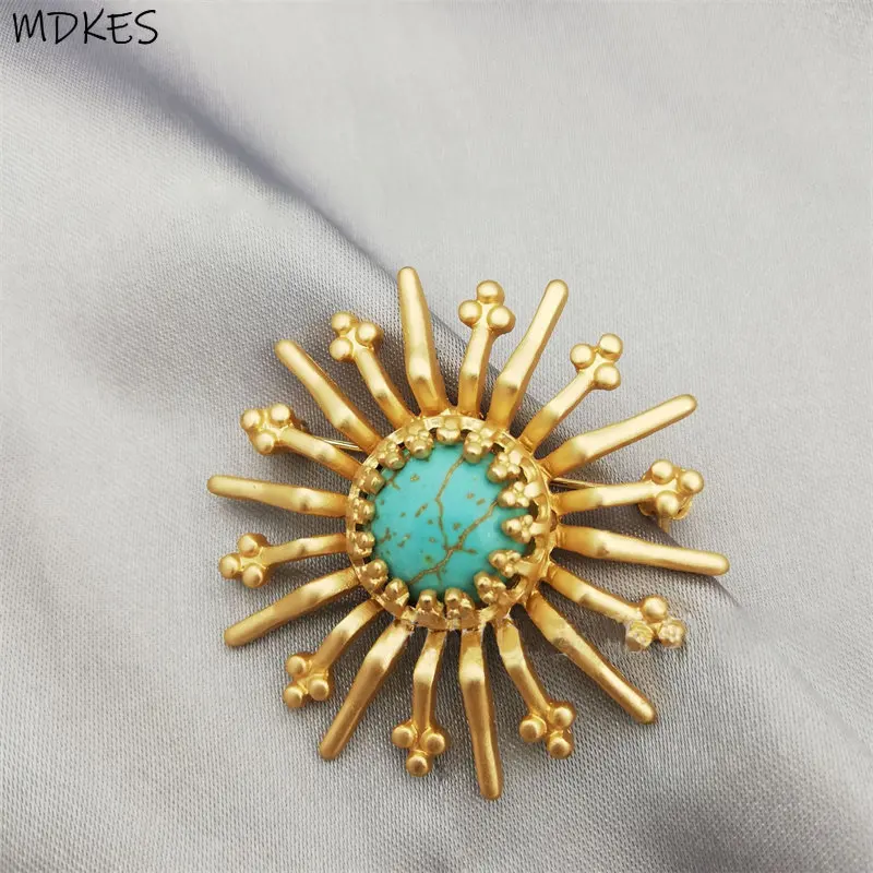 

Vintage Exquisite Fashion Baroque Brooch Matte Gold Turquoise Vintage Ancient Pin Classic Palace Pin