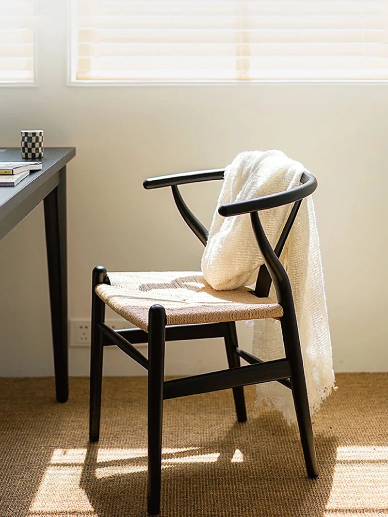 Древний роскошный обеденный стул с деревянной спинкой свадебный ресторан для