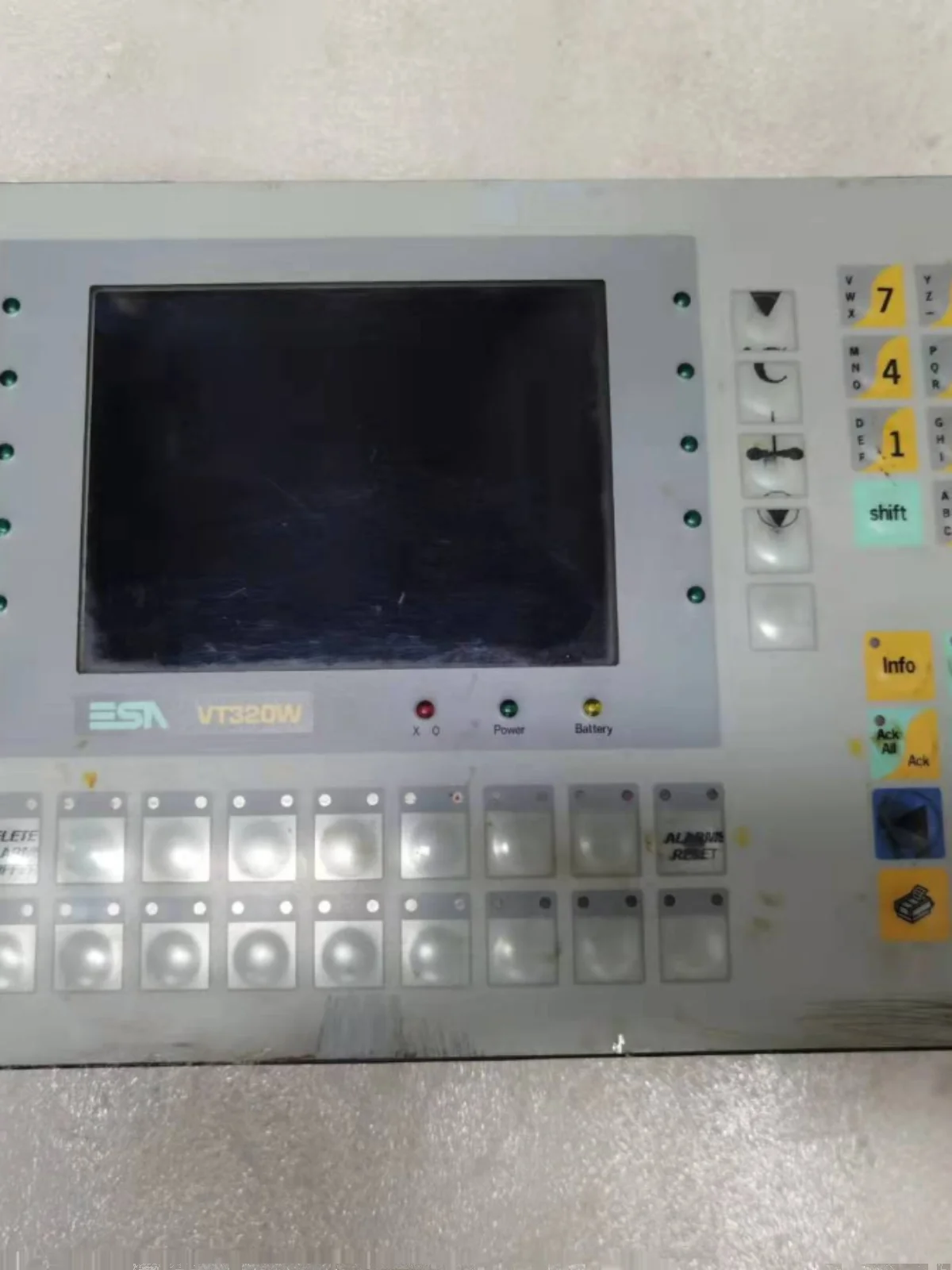 Интерфейс человеческой машины ESA VT320WA0000 Оригинальный точечный дизайн