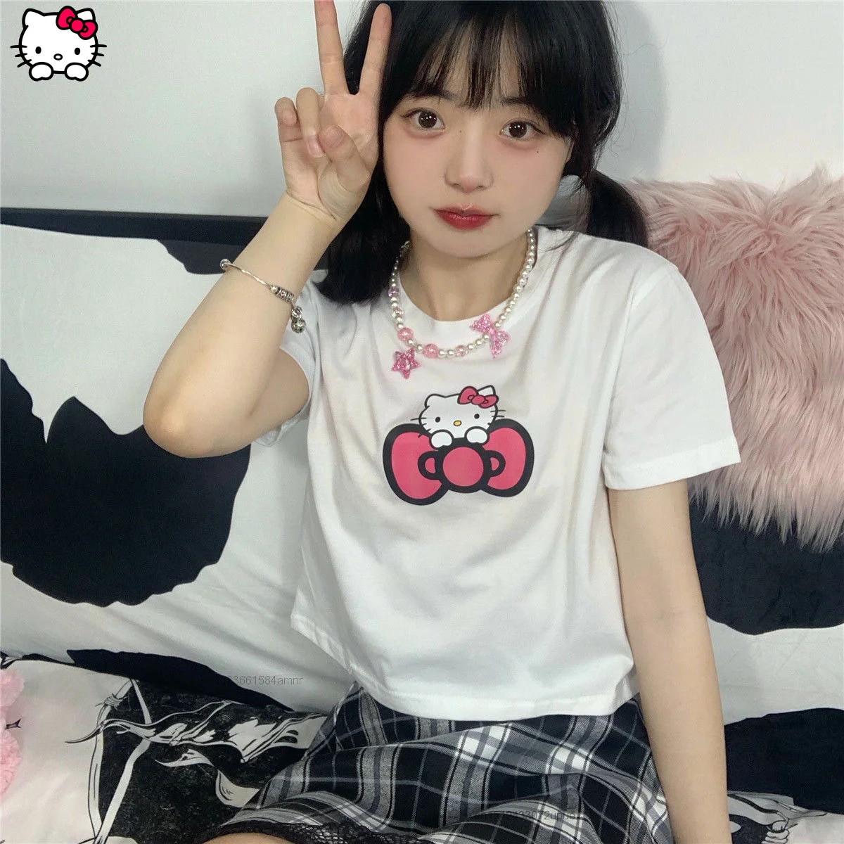 

Sanrio Japanese New Korean Hello Kitty Cartoon Print Slim Short Sleeve T-shirt Female Crop Top Kawaii Clothing Women Y2K 2000s