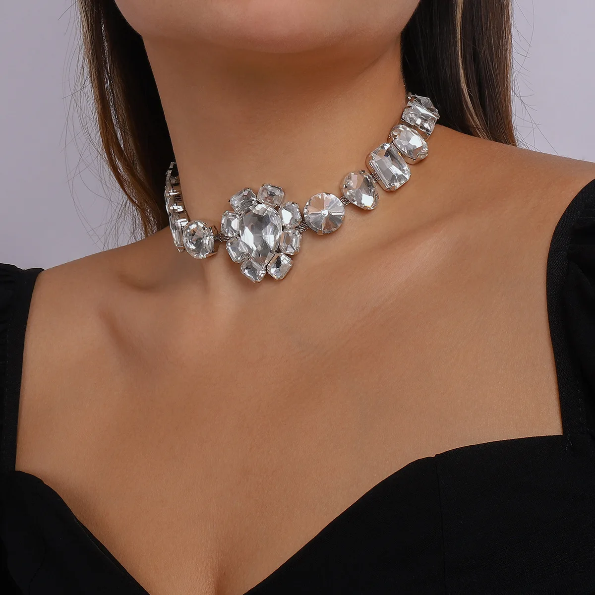 Women's light luxury rhinestone necklace court vintage exaggerated sparkle necklace sexy geometric necklace