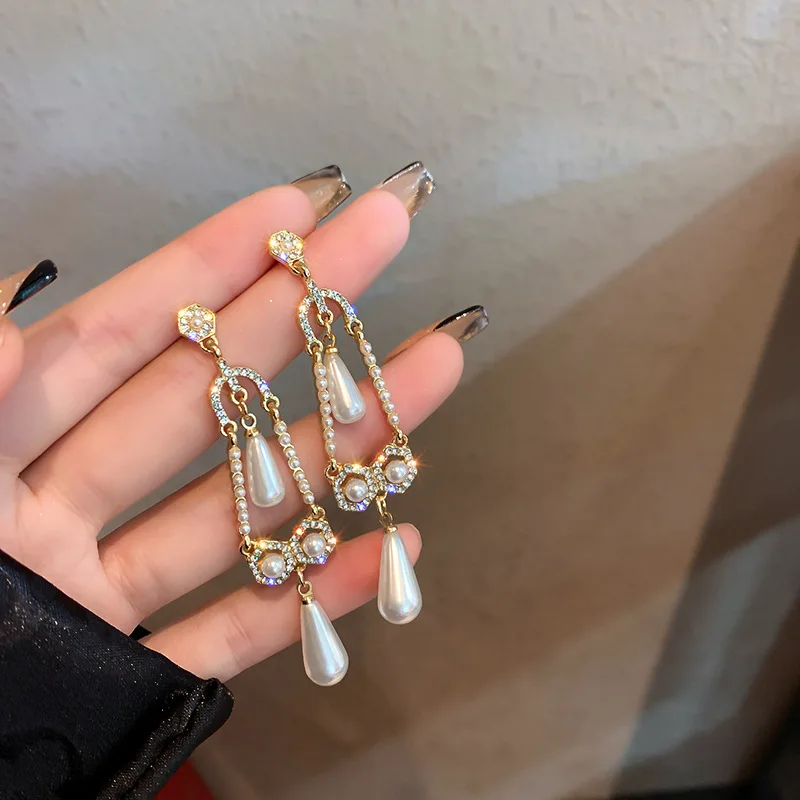 

Diamond Pearl Geometric Vintage Earrings For Women New Korean Fashion Minority Court Elegant Luxurious Personality Jewelry Gifts