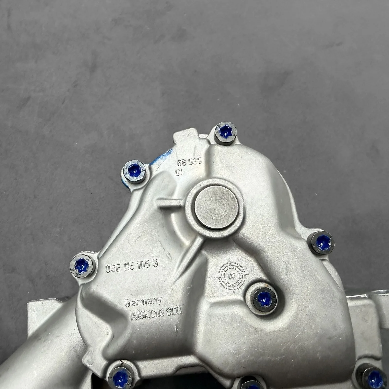 Масляный насос 6E115105G для двигателей 2.43.2L AUDI A4A6A8S4S6S8 BDW AUK BKH BYU BPK, запчасти и аксессуары для автомобильных двигателей (art.: 3920d936347ef) - 3920d936347ef