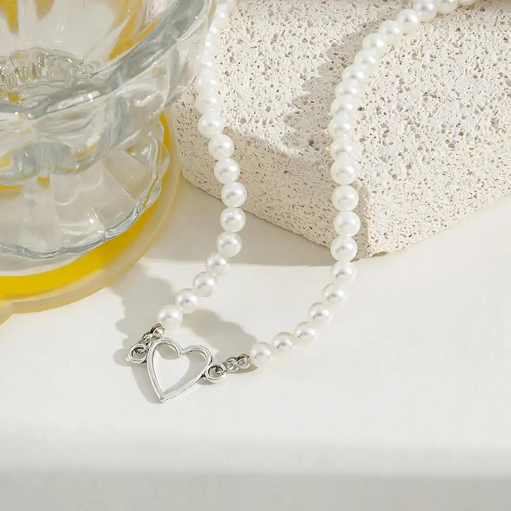 

Choker Necklace Stylish Lightweight Lady Faux Pearls Choker Necklace Fine Jewelry for Dating Clavicle Chain Charm Necklace