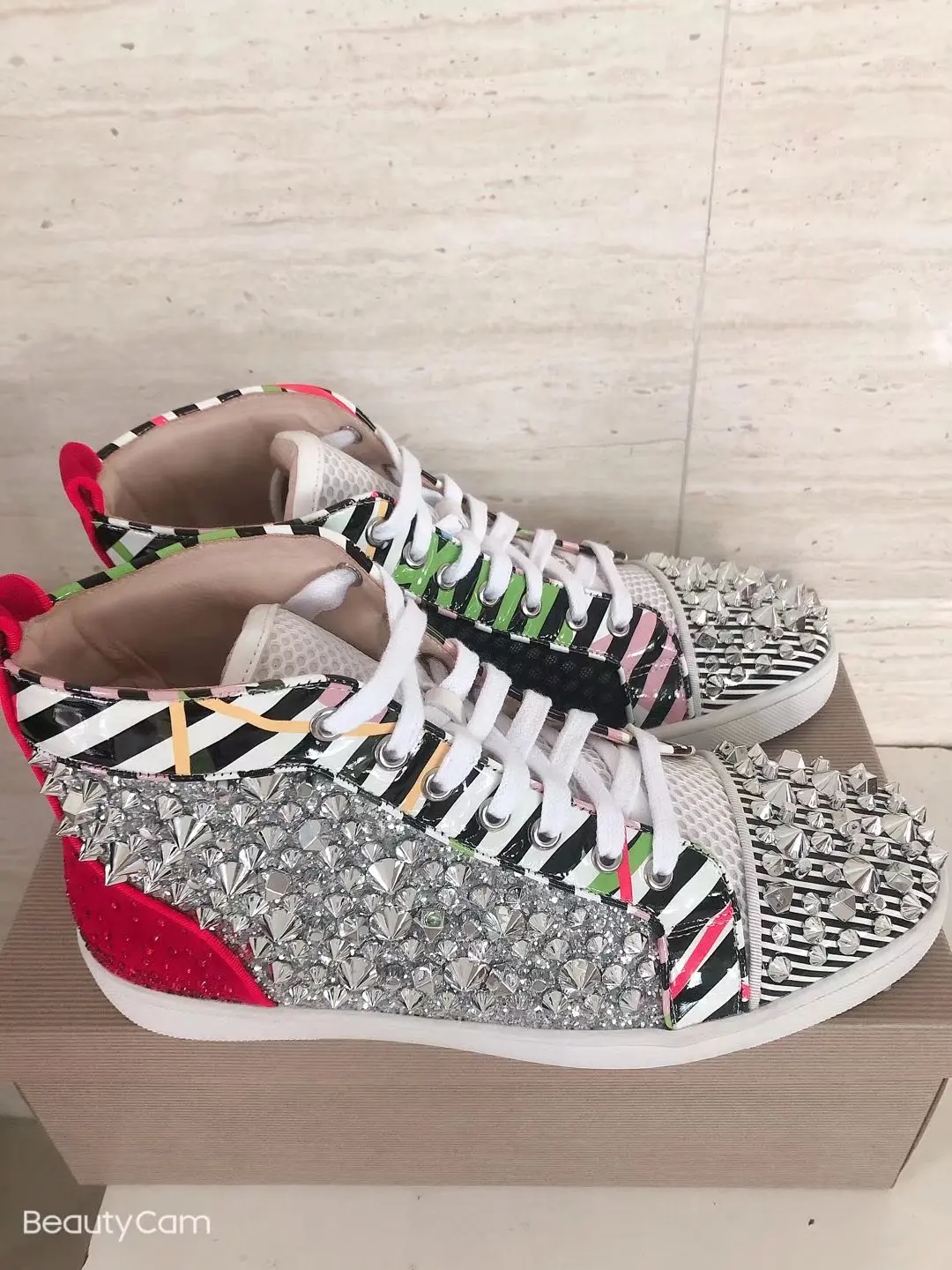 

Brand Real Silver Leather Bling Red Outsole Men's Women's Rhinestone Rivets Shoes Flats Casual Sneakers Designer Unisex