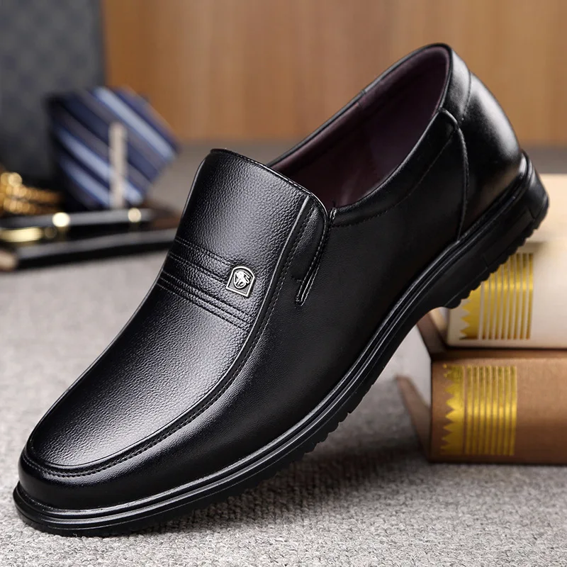 Genuine Leather Handmade Shoes Men Loafers Slip On Business Casual Shoes Classic Soft Leather Hombre Breathable Men Shoes Flat images - 6