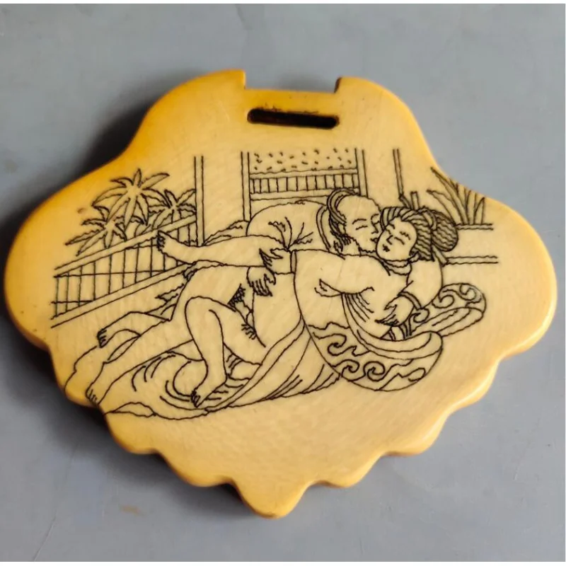 

China Bone carving archaize Lock shape Pendant