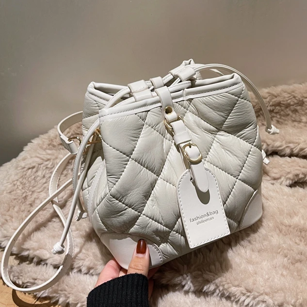 

Lattice Bucket Tote Bag 2022 New High Quality Pu Leather Women's Designer Handbag Luxury Brand Shoulder Bag