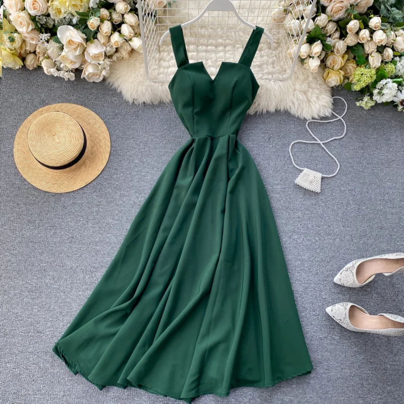 

2022 new design sense of careful machine V-neck backless retro solid color waist and thin long skirt women's dress
