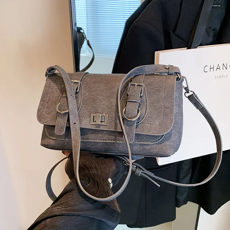 

2023 New Fashion Retro Simple Women's Shoulder Bag Casual Versatile Style Mobile Crossbody Bags for Woman Ladies Hand Bags