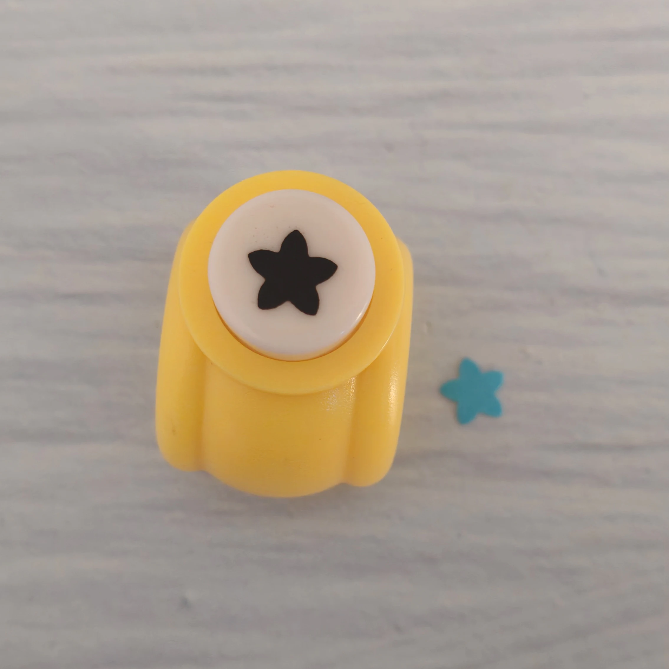 Дырокол CJEC мини 8 мм