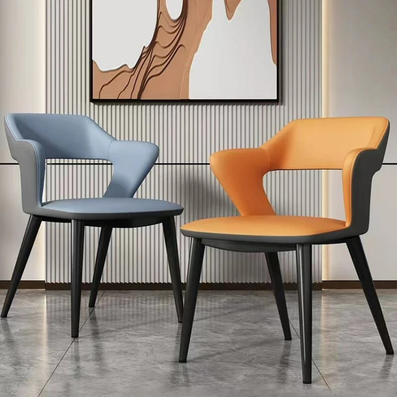 

Роскошные домашние обеденные стулья в итальянском стиле, современный простой стул для отдыха с отверстиями и спинкой в скандинавском стиле, стул для переговоров для кофейни, отеля