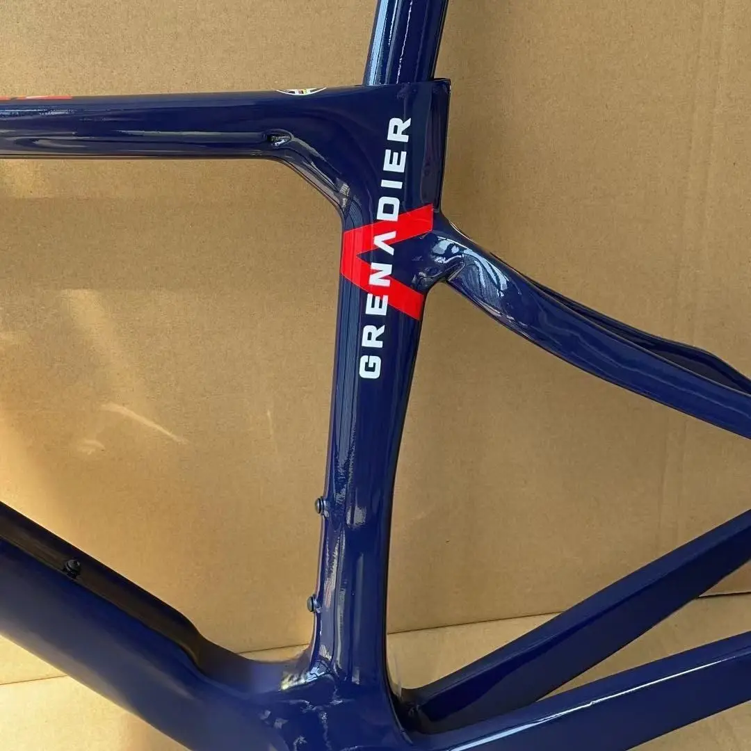 

Carbon Fiber Bike Frame Blue T1100 Bicycle Frame V/Disc Brake Bike Frame BSA/BB30 With Handlebar Fit Di2 Taiwan Made