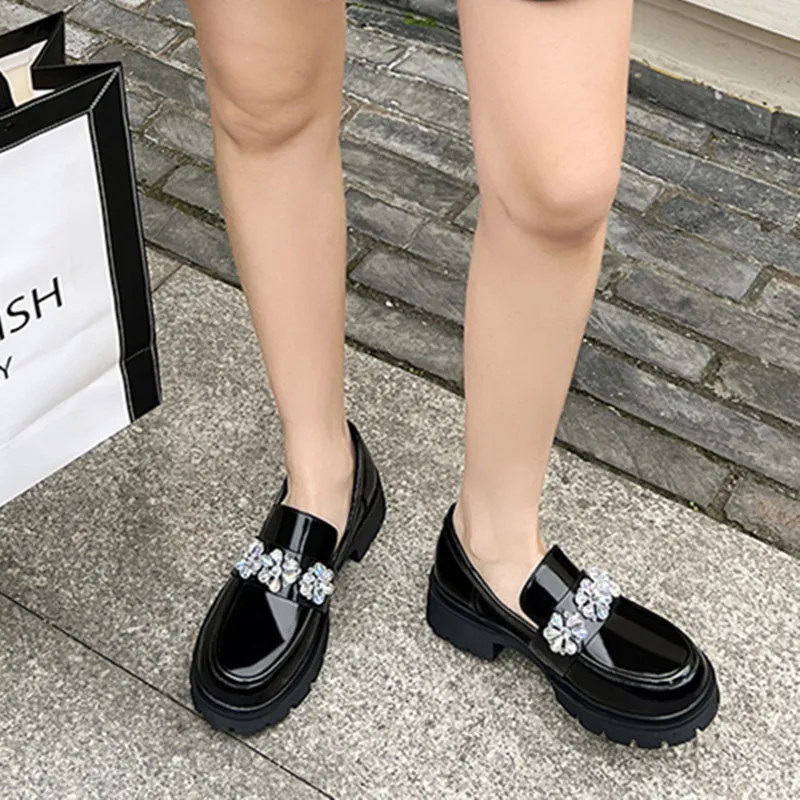 Туфли-Лоферы женские из натуральной кожи вечерние на платформе демисезонные |