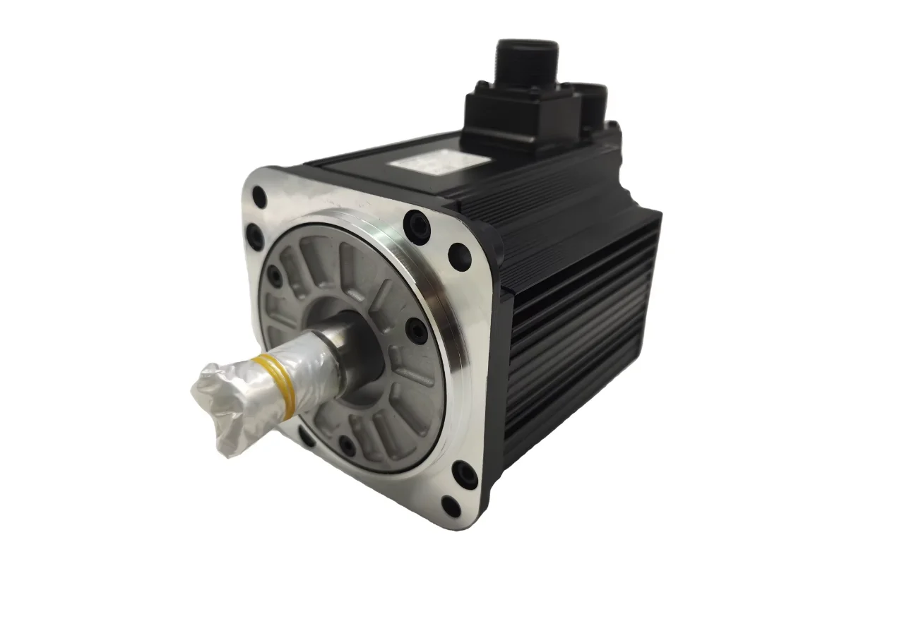Новый SGMPS-01A2E6S-E AC Серводвигатель SGMPS01A2E6SE