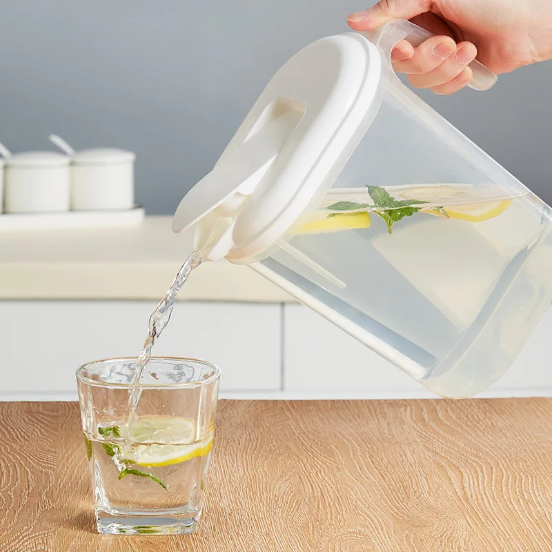 

1800ml/2500ml Household sealed water Pitcher plastic reusable water tank with handle easy to clean refrigerator water dispenser