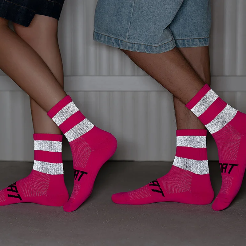 Professional Night Riding Reflective Cycling Socks Breathable Bicycle Socks Running Socks Fitness Sports Socks Outdoor Sports