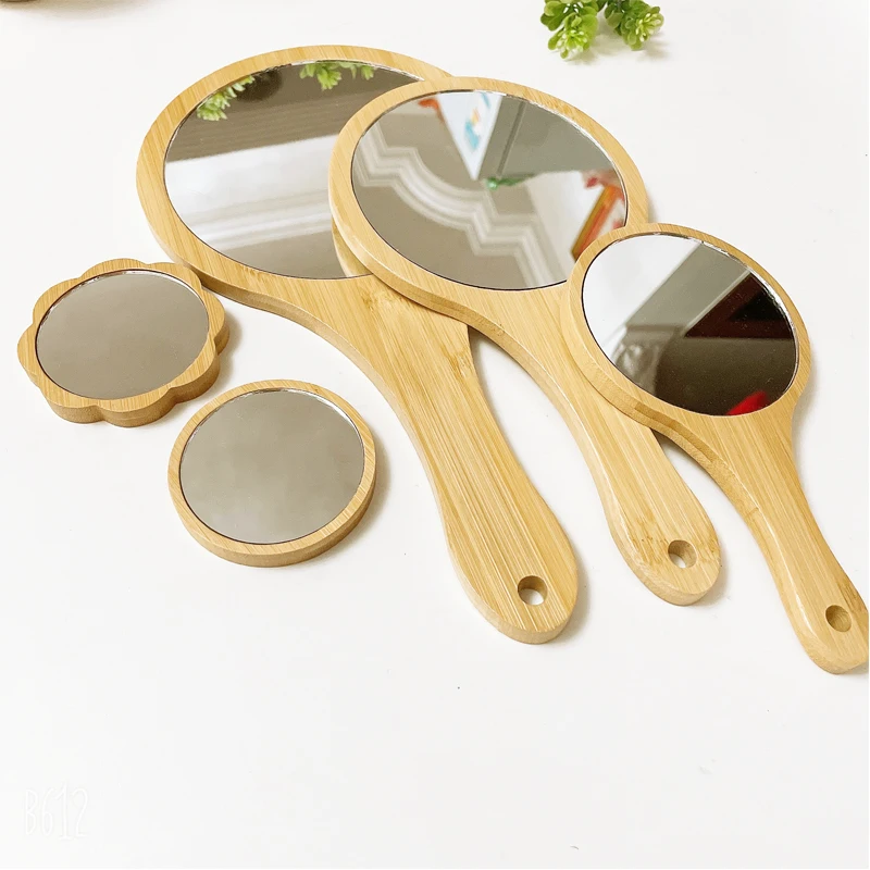 

1Pc Small Portable Bamboo Makeup Mirror Handmade Handle Round Cosmetic Mirror with Single Handle Personal Vanity Handheld Mirror
