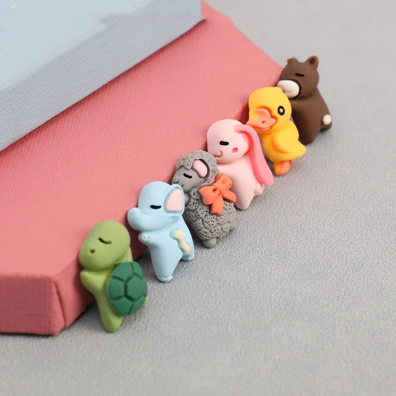 

Car Cute Animals Cartoon Ornaments Styling Beauty Interior Decoration Toy Swing Decor Sheep Rabbit Bear Elephant Tortoise Duck