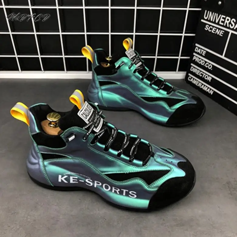 

Mens Womens Chunky Sneakers Fashion Patent Leather Upper Increased Internal Platform Shoes Cool Cover Bottom Couple Casual Shoes