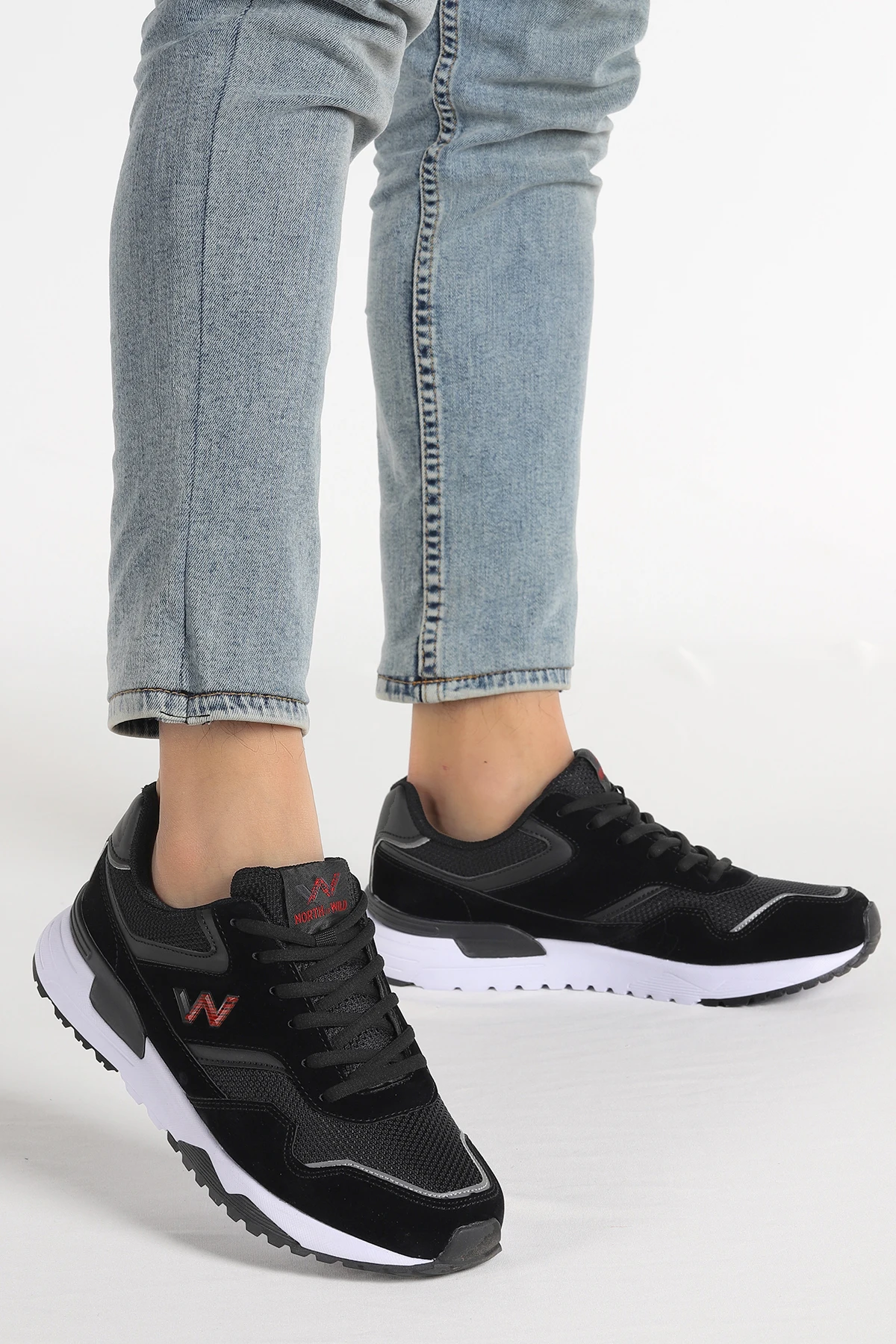 

Мужская Спортивная обувь North of Wild Dia