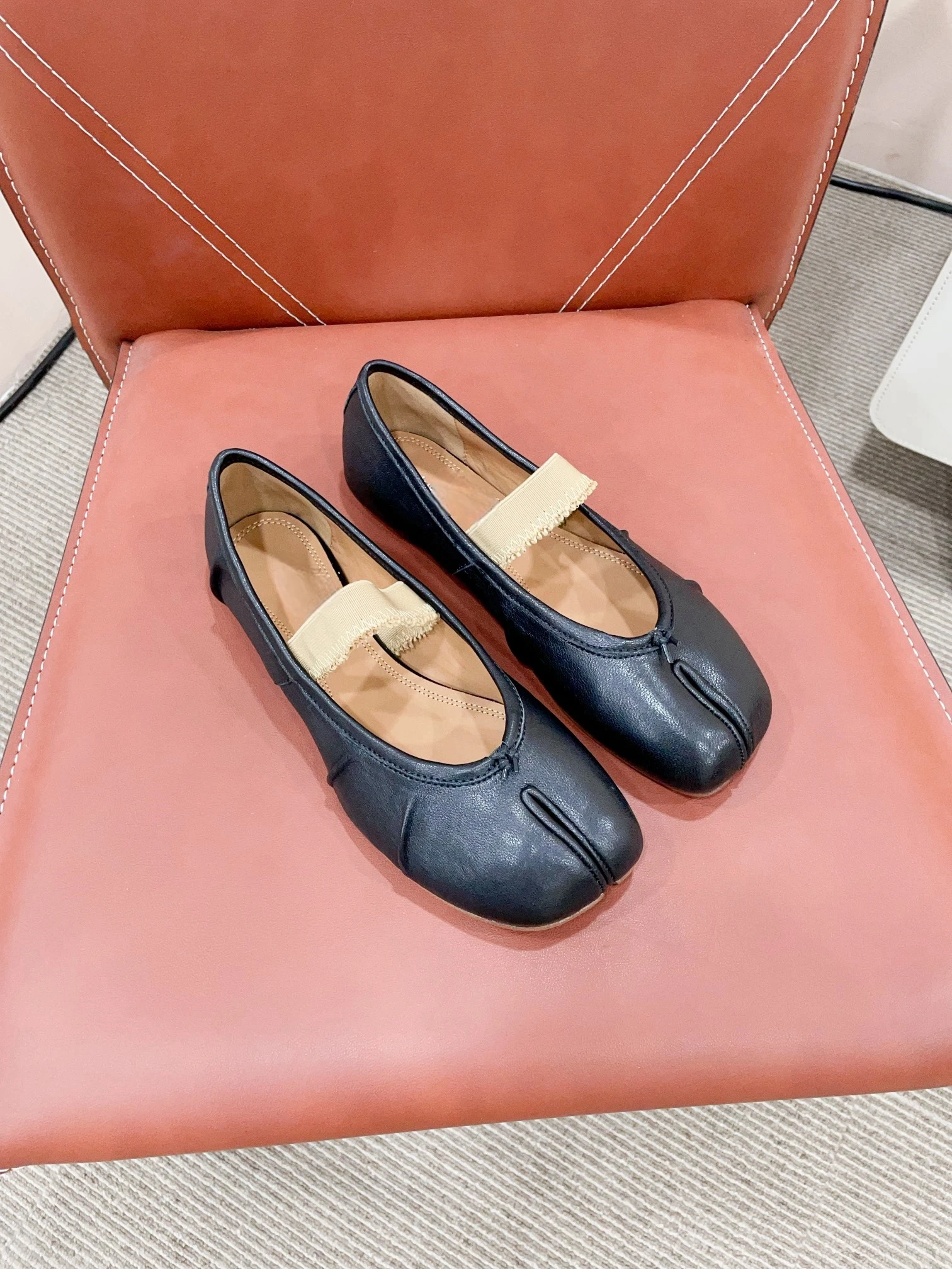 Новые кожаные туфли из натуральной кожи легкие на плоской подошве винтажные