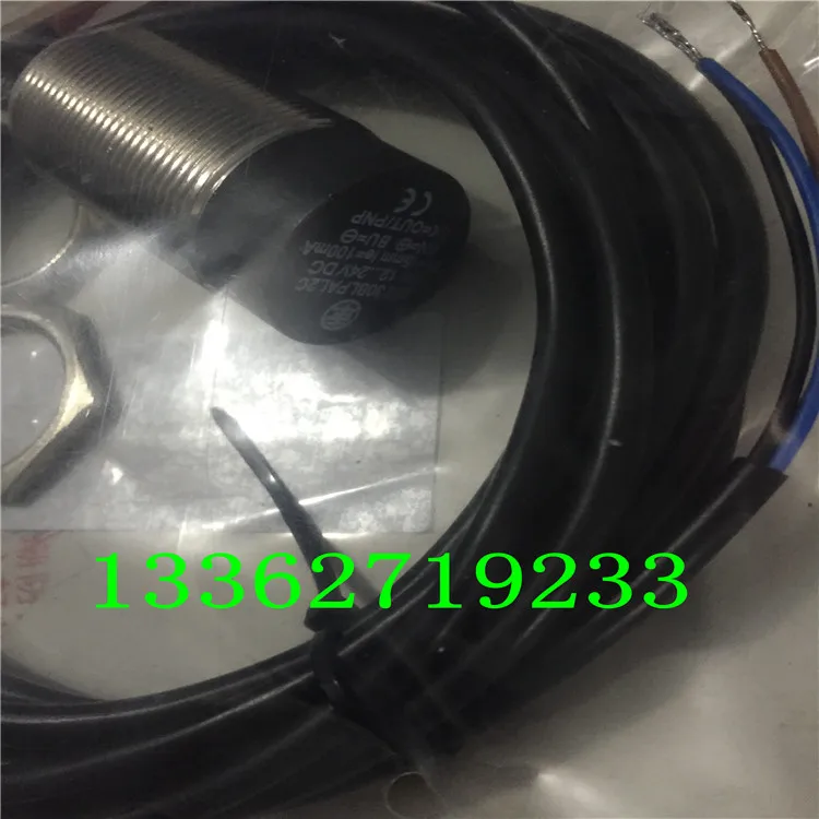 XS230BLNAL2C / XS230BLPAL2C Датчик приближения новое высокое качество