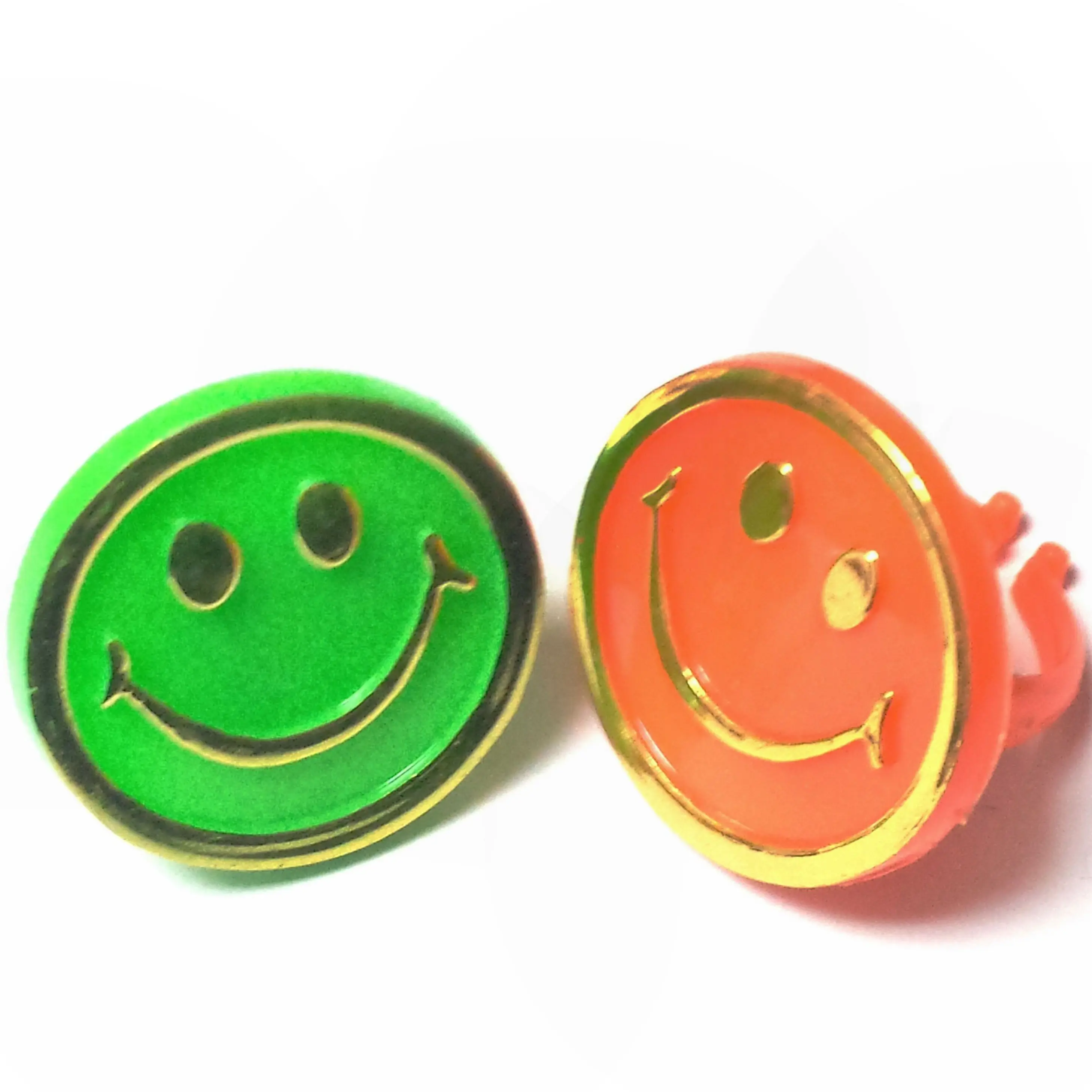 

12Pc Plastic Smile Rings Girl kid Vintage Pinata Bag Filler Loot GAG Birthday Party Favors Gift Novelty Cake Decoration Carnival