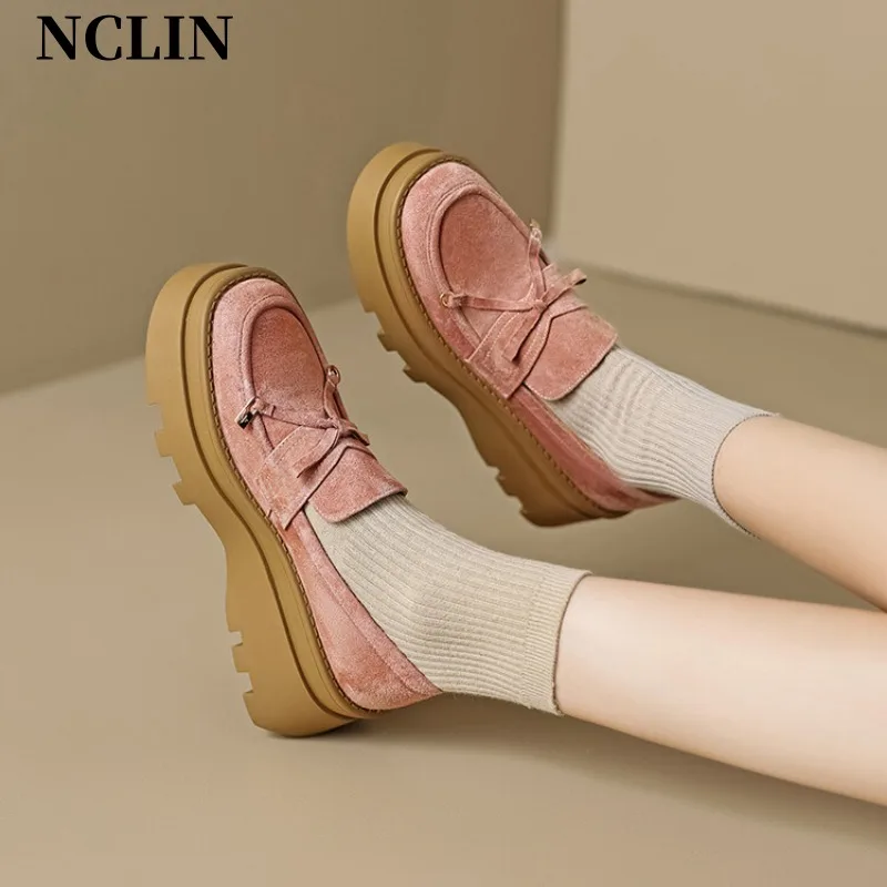 Женские туфли на массивном каблуке платформе с круглым носком лоферы ручной