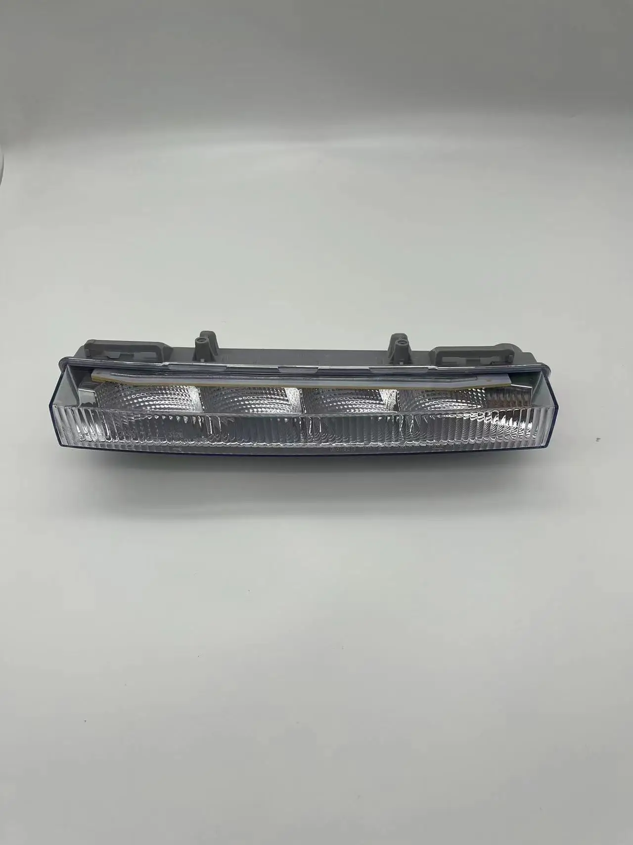 Для Benz передние левые или светодиодные правые дневные ходовые огни противотуманные фары W204 GLK300 W166 ML350 ML400 OE; 0999065700   A 0999065800