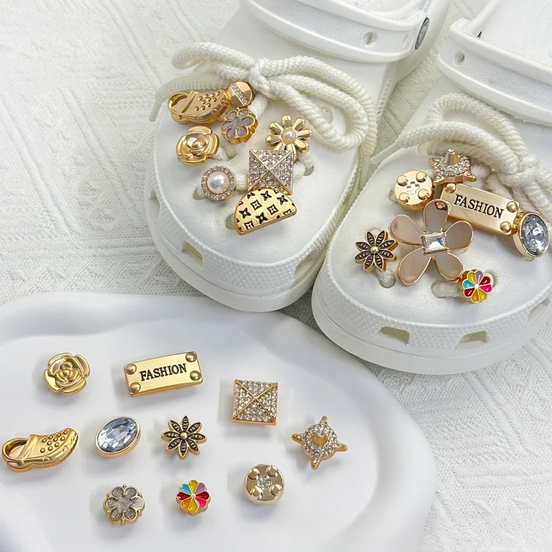 15 шт. Роскошные подвески для обуви с цветочным орнаментом кружева блестящее