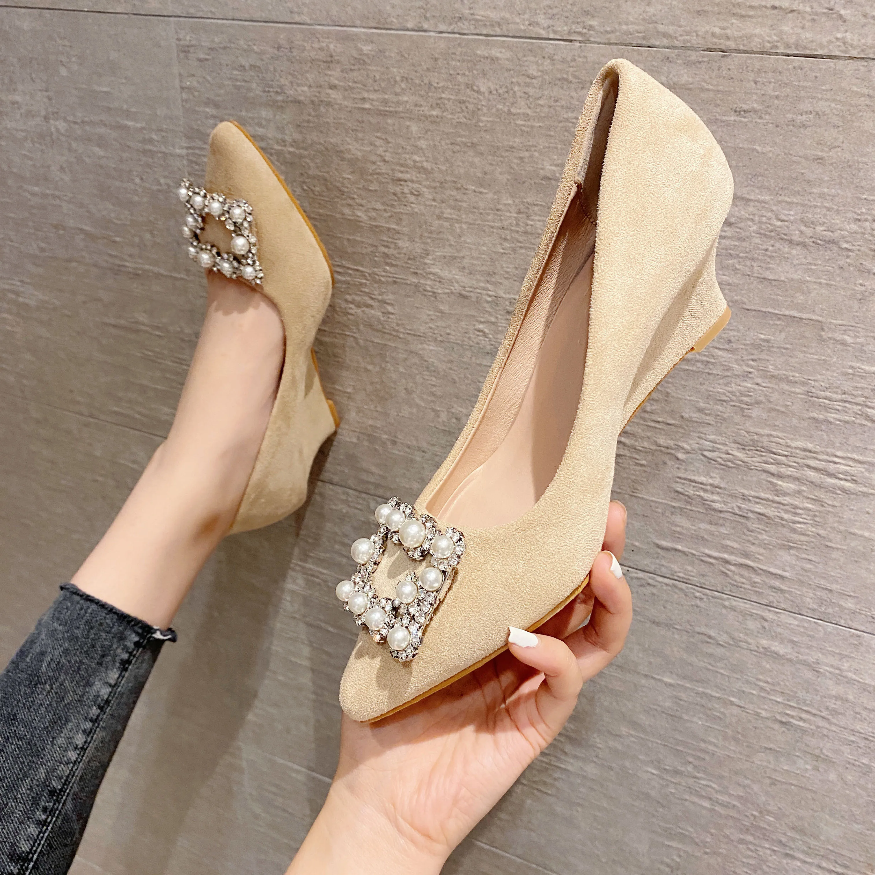 Туфли-лодочки женские с шипами на платформе и каблуке