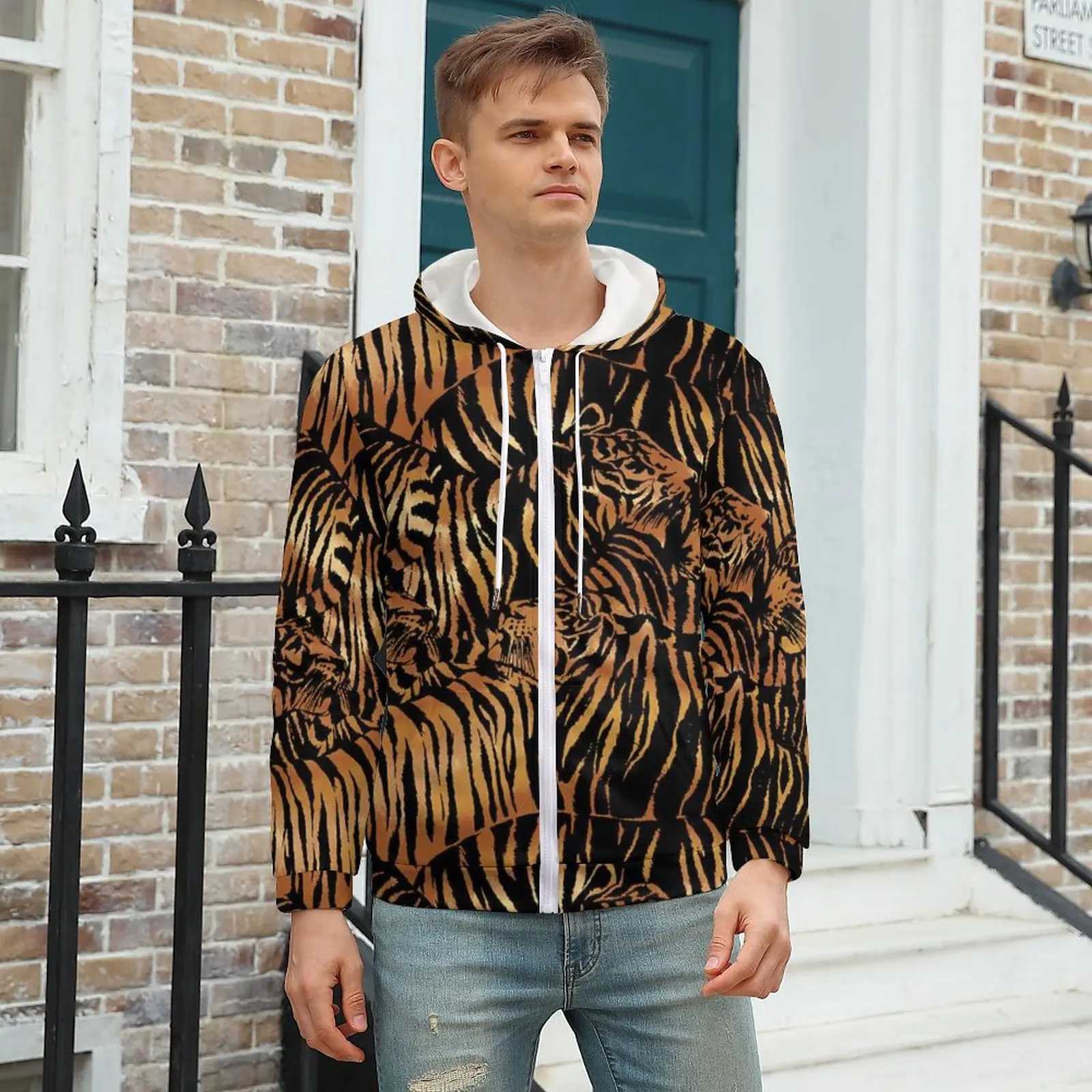 

Abstract Tiger Hoodie Animal Stripes Print Autumn Hoodies Outdoor For Men Zip Up Hoodie For Men Over Size