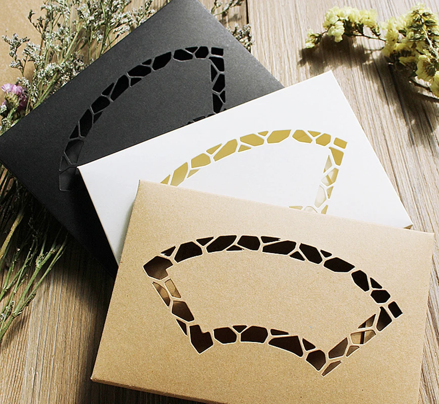 30/50Pcs Colorful  Kraft Paper Envelopes with Hollow Design for Wedding Invitation Postcard Holder Thick Gift Card Envelopes
