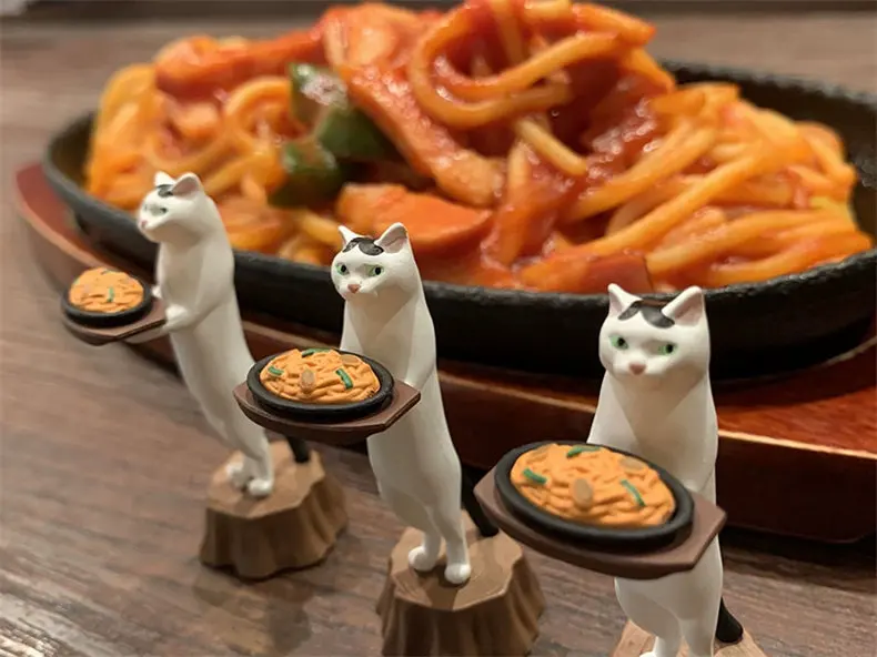 Фото Фигурка из гашапона Kitan Club Cat Waiter Pure Coffee: черный кот, трехцветный кот, оранжевый кот, подающий напитки и десерты, декоративное изделие из смолы. №2