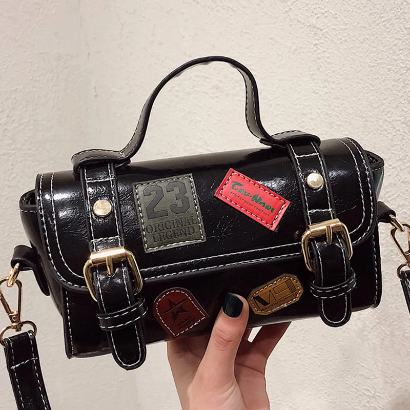 

DORANMI Vintage Boston Bags For Women 2021 Metal Appliques Small Handbag Female Shoulder Bag Messenger Bolso Mujer